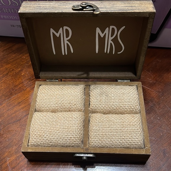 Ring box - Picture 2 of 2